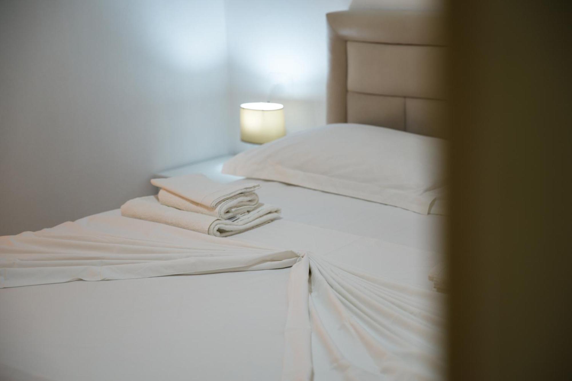 Grand Blue Aparthotel Саранда Екстер'єр фото